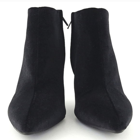 Old Navy Black Velvet  Heeled Ankle Boots Pointy Toe Side Zipper Size 8 - Picture 3 of 15